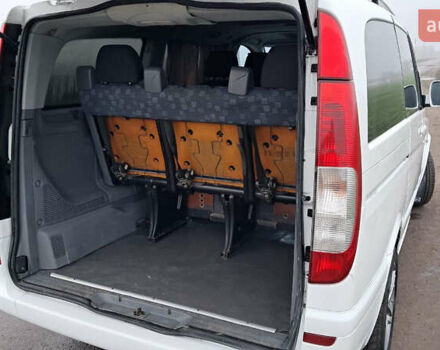 Белый Мерседес Вито, объемом двигателя 2.15 л и пробегом 366 тыс. км за 7500 $, фото 17 на Automoto.ua