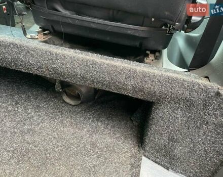 Белый Мерседес Вито, объемом двигателя 2.15 л и пробегом 324 тыс. км за 6900 $, фото 15 на Automoto.ua