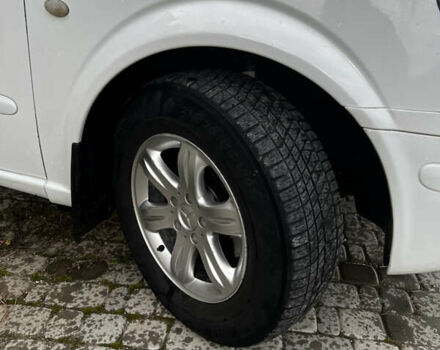 Белый Мерседес Вито, объемом двигателя 2.15 л и пробегом 485 тыс. км за 6700 $, фото 12 на Automoto.ua