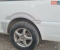 Белый Мерседес Вито, объемом двигателя 2.15 л и пробегом 300 тыс. км за 7500 $, фото 9 на Automoto.ua