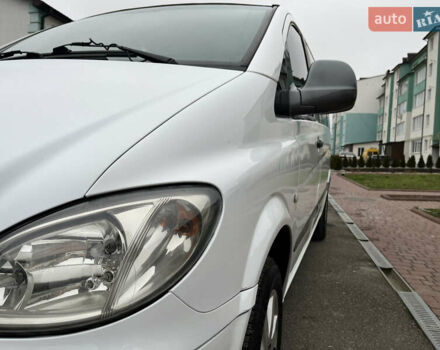 Білий Мерседес Віто, об'ємом двигуна 2.2 л та пробігом 288 тис. км за 7500 $, фото 20 на Automoto.ua