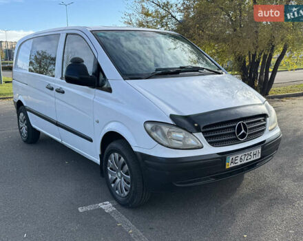 Белый Мерседес Вито, объемом двигателя 2.2 л и пробегом 300 тыс. км за 5900 $, фото 8 на Automoto.ua