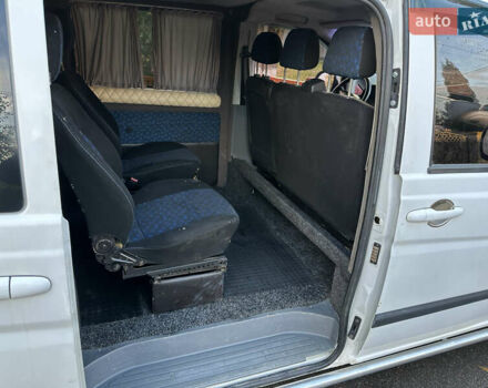 Белый Мерседес Вито, объемом двигателя 2.15 л и пробегом 293 тыс. км за 6700 $, фото 14 на Automoto.ua