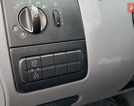 Белый Мерседес Вито, объемом двигателя 2.15 л и пробегом 366 тыс. км за 7500 $, фото 10 на Automoto.ua