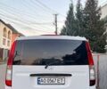 Белый Мерседес Вито, объемом двигателя 2.15 л и пробегом 428 тыс. км за 8000 $, фото 3 на Automoto.ua