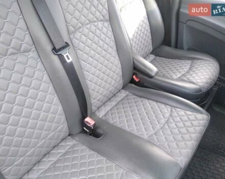 Белый Мерседес Вито, объемом двигателя 2.15 л и пробегом 405 тыс. км за 6800 $, фото 6 на Automoto.ua