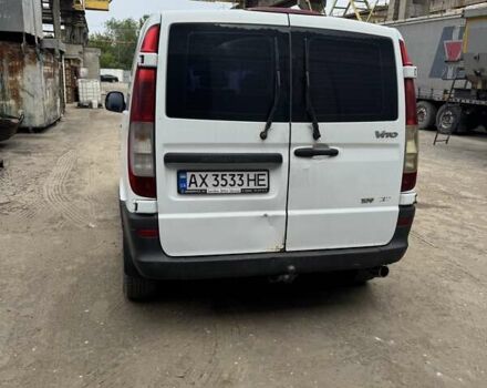 Белый Мерседес Вито, объемом двигателя 2.15 л и пробегом 323 тыс. км за 5200 $, фото 2 на Automoto.ua