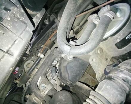 Белый Мерседес Вито, объемом двигателя 2.15 л и пробегом 350 тыс. км за 7500 $, фото 10 на Automoto.ua