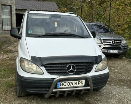 Белый Мерседес Вито, объемом двигателя 2.15 л и пробегом 402 тыс. км за 5700 $, фото 1 на Automoto.ua