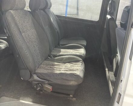 Белый Мерседес Вито, объемом двигателя 2.1 л и пробегом 322 тыс. км за 8000 $, фото 6 на Automoto.ua