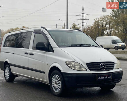 Белый Мерседес Вито, объемом двигателя 2.15 л и пробегом 263 тыс. км за 7499 $, фото 2 на Automoto.ua