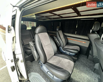 Белый Мерседес Вито, объемом двигателя 3 л и пробегом 290 тыс. км за 12500 $, фото 10 на Automoto.ua