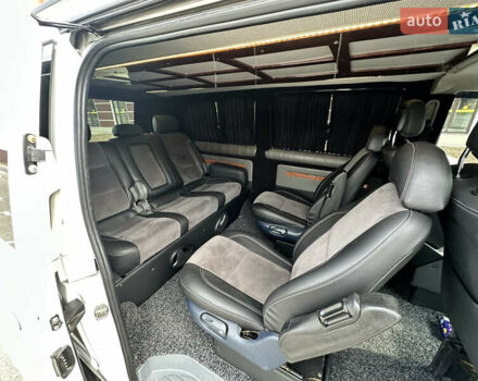 Белый Мерседес Вито, объемом двигателя 3 л и пробегом 290 тыс. км за 12500 $, фото 9 на Automoto.ua