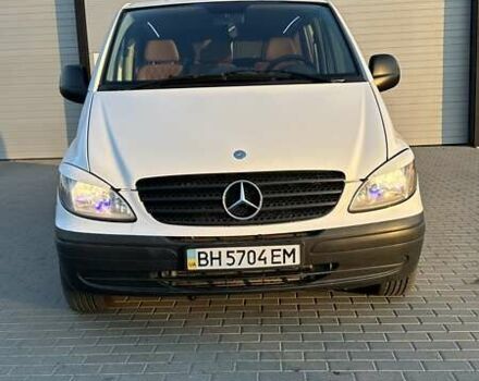 Белый Мерседес Вито, объемом двигателя 3 л и пробегом 313 тыс. км за 9998 $, фото 1 на Automoto.ua