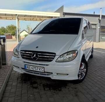 Белый Мерседес Вито, объемом двигателя 2.15 л и пробегом 353 тыс. км за 8600 $, фото 3 на Automoto.ua
