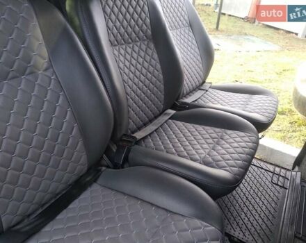 Белый Мерседес Вито, объемом двигателя 2.15 л и пробегом 405 тыс. км за 6800 $, фото 11 на Automoto.ua