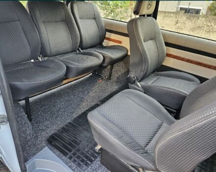 Білий Мерседес Віто, об'ємом двигуна 2.1 л та пробігом 370 тис. км за 7200 $, фото 15 на Automoto.ua