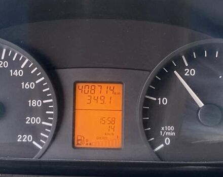 Белый Мерседес Вито, объемом двигателя 2.15 л и пробегом 408 тыс. км за 6200 $, фото 8 на Automoto.ua