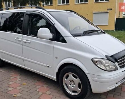 Белый Мерседес Вито, объемом двигателя 2.15 л и пробегом 272 тыс. км за 7600 $, фото 1 на Automoto.ua
