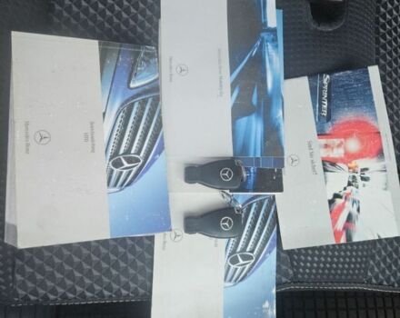 Білий Мерседес Віто, об'ємом двигуна 2.1 л та пробігом 370 тис. км за 7200 $, фото 20 на Automoto.ua