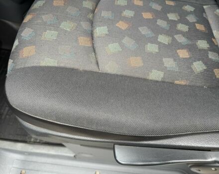 Белый Мерседес Вито, объемом двигателя 2.2 л и пробегом 237 тыс. км за 6800 $, фото 1 на Automoto.ua