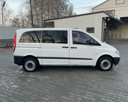 Белый Мерседес Вито, объемом двигателя 2.2 л и пробегом 365 тыс. км за 6350 $, фото 3 на Automoto.ua