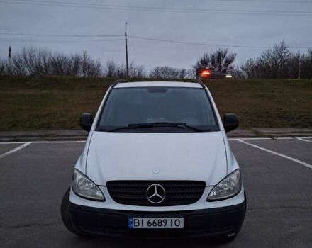 Белый Мерседес Вито, объемом двигателя 2.2 л и пробегом 394 тыс. км за 8000 $, фото 1 на Automoto.ua
