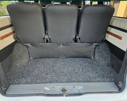 Білий Мерседес Віто, об'ємом двигуна 2.1 л та пробігом 370 тис. км за 7200 $, фото 16 на Automoto.ua