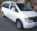 Белый Мерседес Вито, объемом двигателя 2.15 л и пробегом 300 тыс. км за 6800 $, фото 1 на Automoto.ua