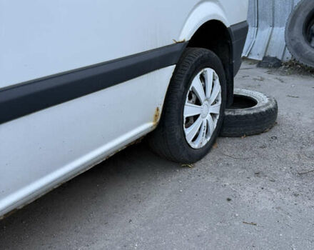 Белый Мерседес Вито, объемом двигателя 2.15 л и пробегом 364 тыс. км за 5200 $, фото 8 на Automoto.ua