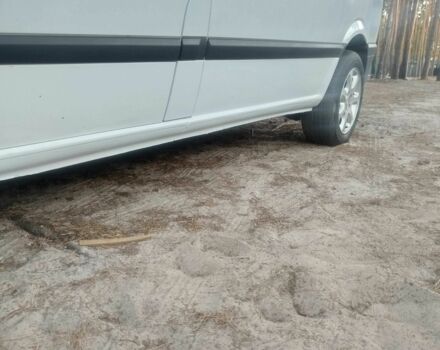 Белый Мерседес Вито, объемом двигателя 2.1 л и пробегом 340 тыс. км за 5800 $, фото 4 на Automoto.ua