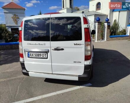 Белый Мерседес Вито, объемом двигателя 2.15 л и пробегом 302 тыс. км за 7200 $, фото 1 на Automoto.ua