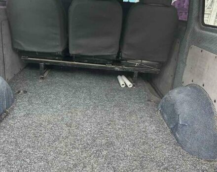 Белый Мерседес Вито, объемом двигателя 2.15 л и пробегом 590 тыс. км за 5500 $, фото 4 на Automoto.ua