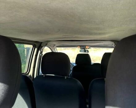 Белый Мерседес Вито, объемом двигателя 2.15 л и пробегом 421 тыс. км за 7200 $, фото 47 на Automoto.ua