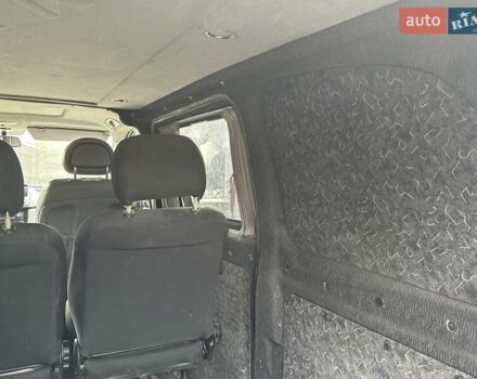 Белый Мерседес Вито, объемом двигателя 2.15 л и пробегом 402 тыс. км за 5700 $, фото 9 на Automoto.ua