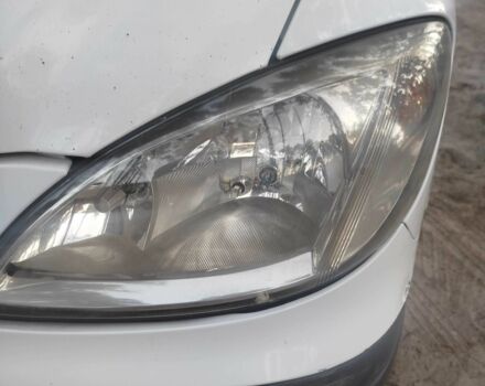 Белый Мерседес Вито, объемом двигателя 2.1 л и пробегом 340 тыс. км за 5800 $, фото 1 на Automoto.ua