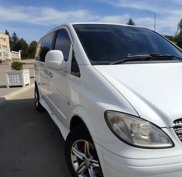 Белый Мерседес Вито, объемом двигателя 2.15 л и пробегом 353 тыс. км за 8600 $, фото 2 на Automoto.ua