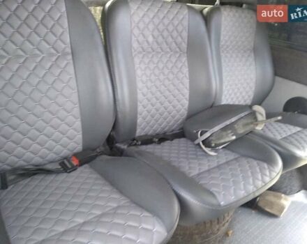 Белый Мерседес Вито, объемом двигателя 2.15 л и пробегом 405 тыс. км за 6800 $, фото 10 на Automoto.ua