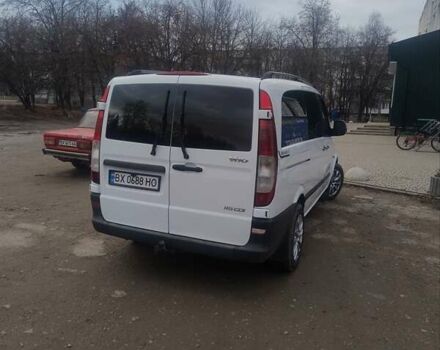 Белый Мерседес Вито, объемом двигателя 2.2 л и пробегом 354 тыс. км за 10500 $, фото 4 на Automoto.ua