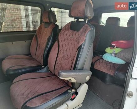 Белый Мерседес Вито, объемом двигателя 3 л и пробегом 608 тыс. км за 8500 $, фото 4 на Automoto.ua