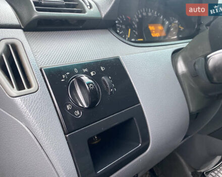 Белый Мерседес Вито, объемом двигателя 2.15 л и пробегом 263 тыс. км за 7499 $, фото 15 на Automoto.ua