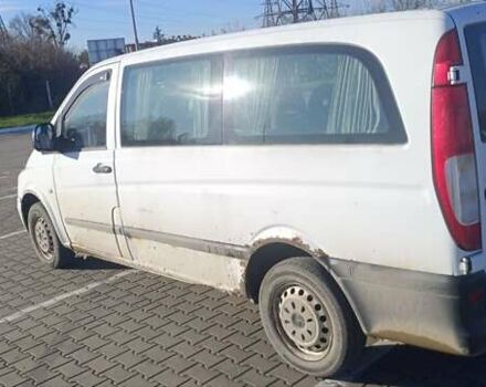 Белый Мерседес Вито, объемом двигателя 2.2 л и пробегом 446 тыс. км за 4600 $, фото 7 на Automoto.ua