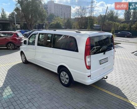 Белый Мерседес Вито, объемом двигателя 2.15 л и пробегом 400 тыс. км за 9200 $, фото 3 на Automoto.ua
