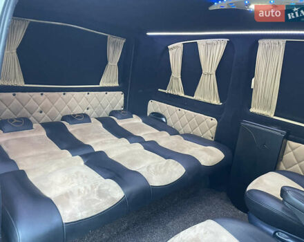 Белый Мерседес Вито, объемом двигателя 2.15 л и пробегом 300 тыс. км за 7000 $, фото 14 на Automoto.ua