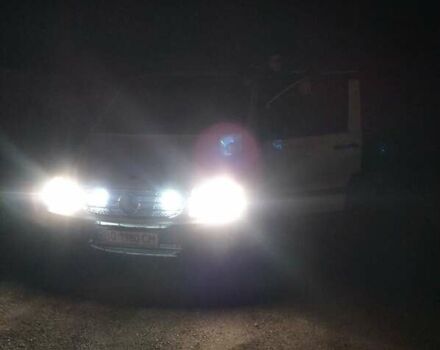 Белый Мерседес Вито, объемом двигателя 2.2 л и пробегом 323 тыс. км за 7777 $, фото 16 на Automoto.ua