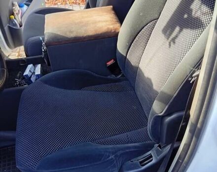 Белый Мерседес Вито, объемом двигателя 2.15 л и пробегом 330 тыс. км за 9300 $, фото 13 на Automoto.ua