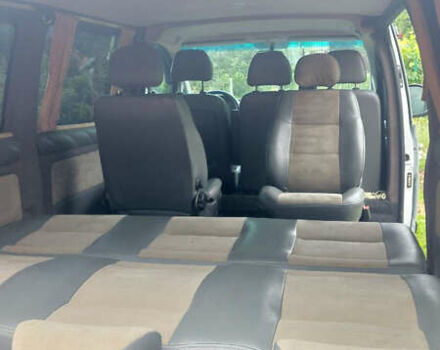 Белый Мерседес Вито, объемом двигателя 2.15 л и пробегом 275 тыс. км за 11000 $, фото 14 на Automoto.ua