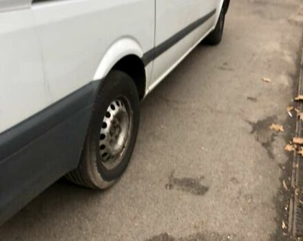 Білий Мерседес Віто, об'ємом двигуна 2.1 л та пробігом 800 тис. км за 8500 $, фото 5 на Automoto.ua