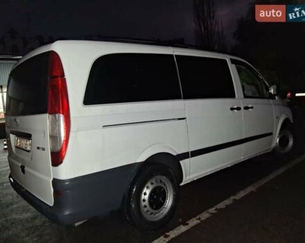 Белый Мерседес Вито, объемом двигателя 2.15 л и пробегом 439 тыс. км за 8350 $, фото 3 на Automoto.ua