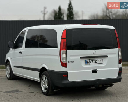 Белый Мерседес Вито, объемом двигателя 2.15 л и пробегом 277 тыс. км за 8000 $, фото 4 на Automoto.ua